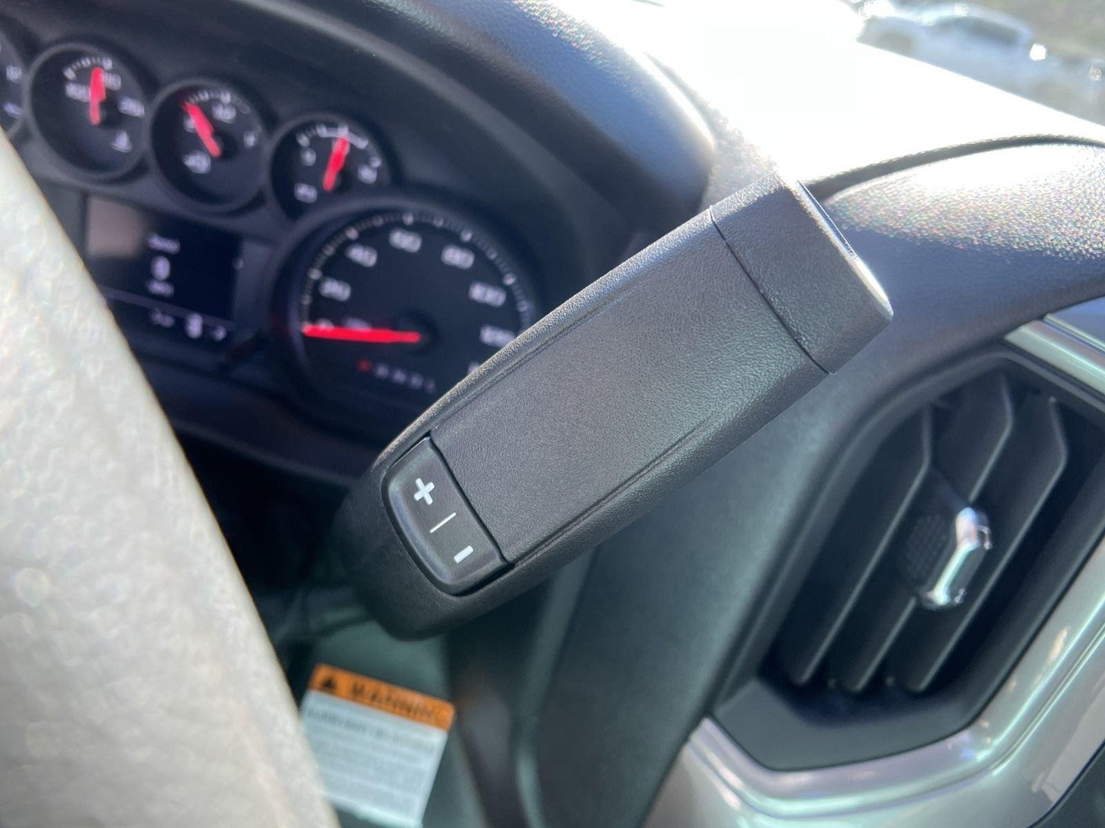 New 2025 Summit White GMC Pro image 22