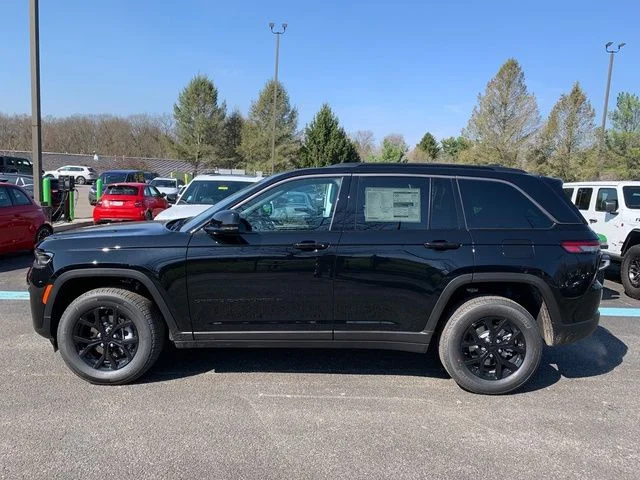 Used 2026 Black Jeep Altitude image 2