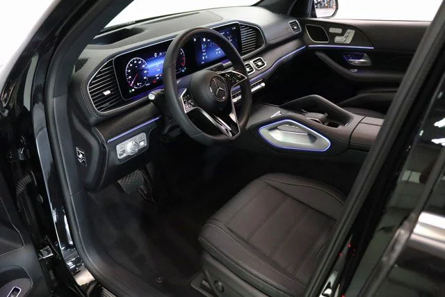 Used 2025 Obsidian Black Metallic Mercedes-Benz GLE 350 image 19