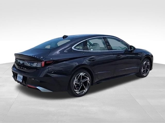 Used 2024 Blue Hyundai SEL image 8
