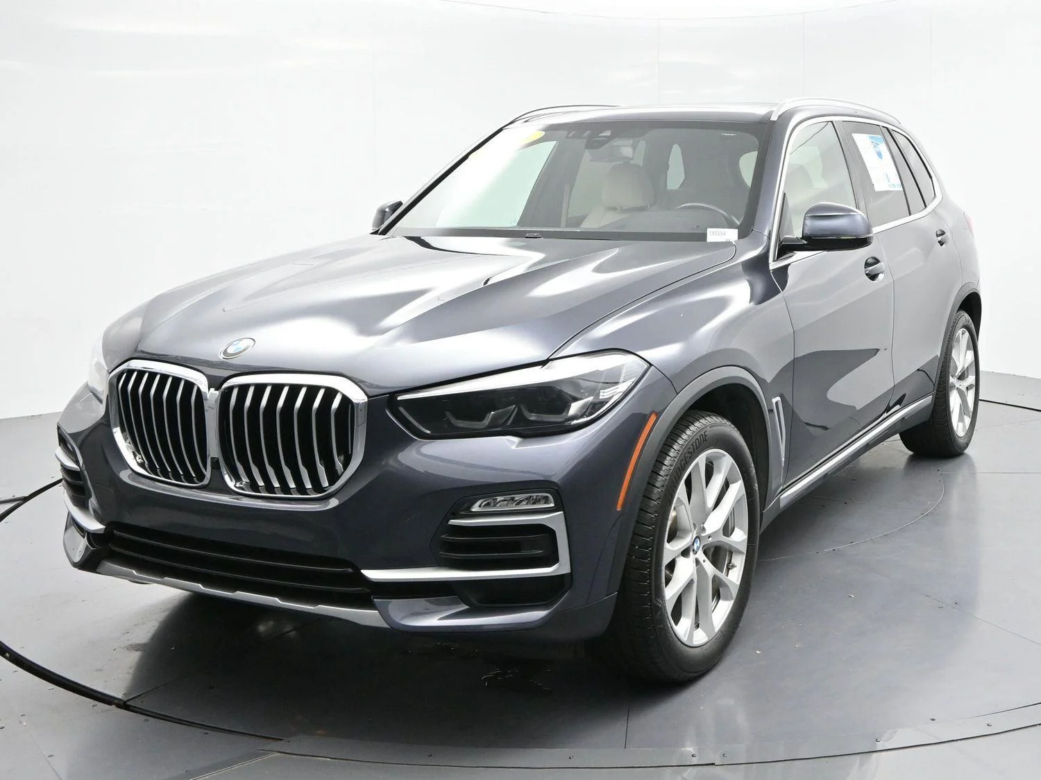 Used 2019 Arctic Gray Metallic BMW xDrive40i image 3