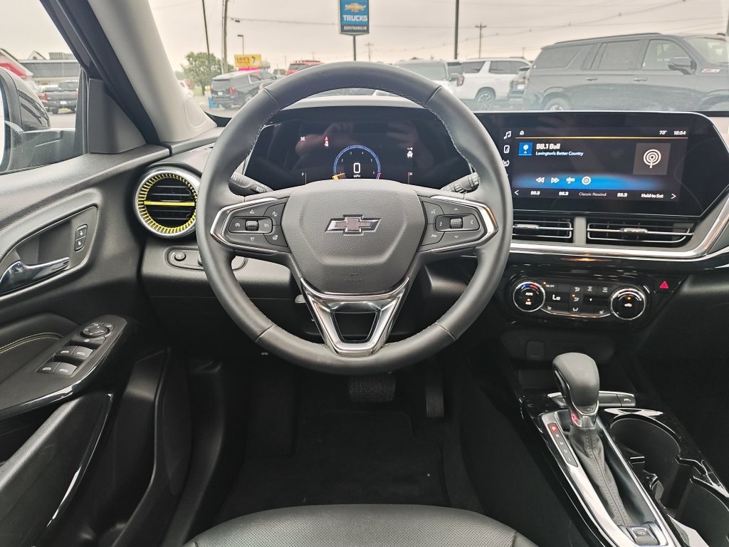 Used 2025 Black Chevrolet ACTIV image 18