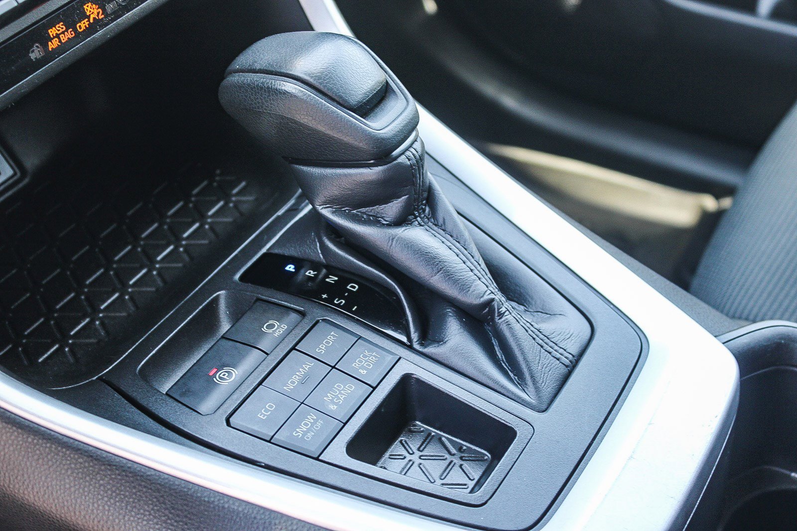Used 2023 Magnetic Gray Metallic Toyota LE image 19