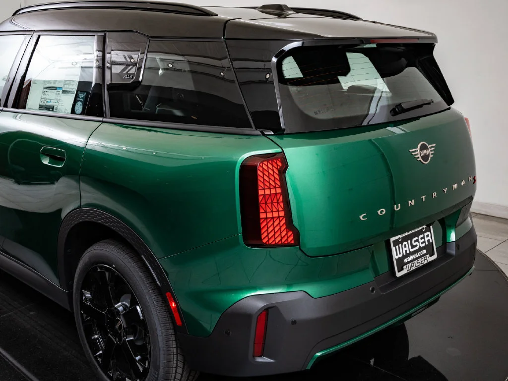 Used 2026 British Racing Green MINI Signature Plus image 19