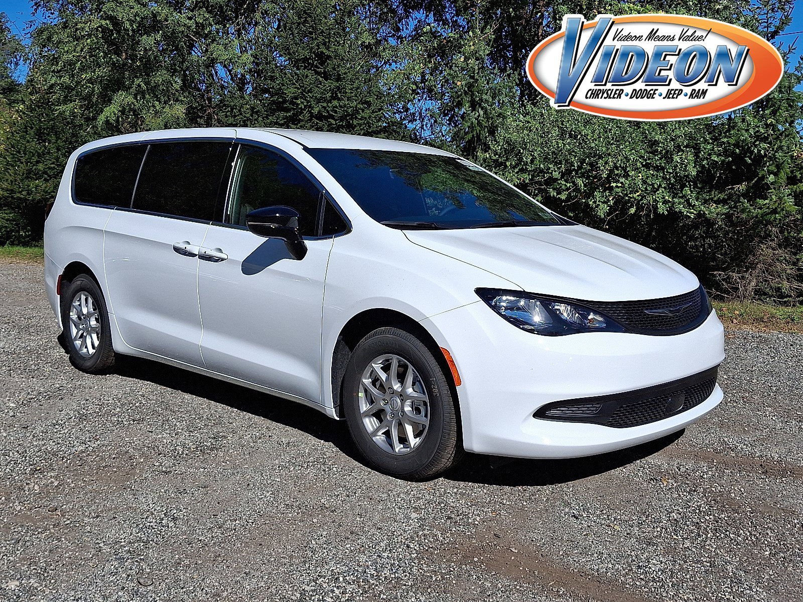 2026 Chrysler Voyager