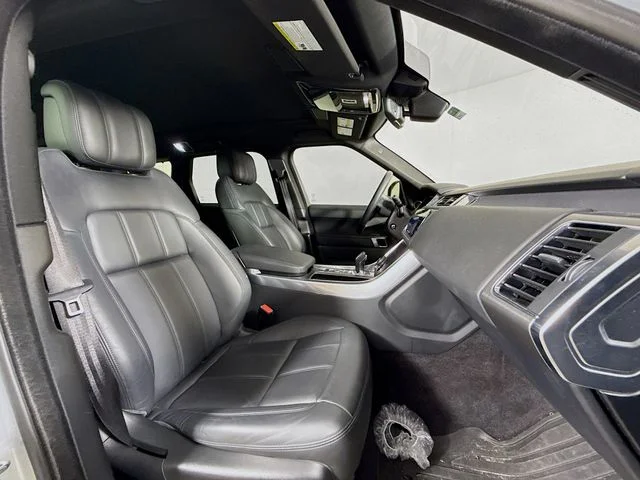 Used 2021 Silver Land Rover SE image 28