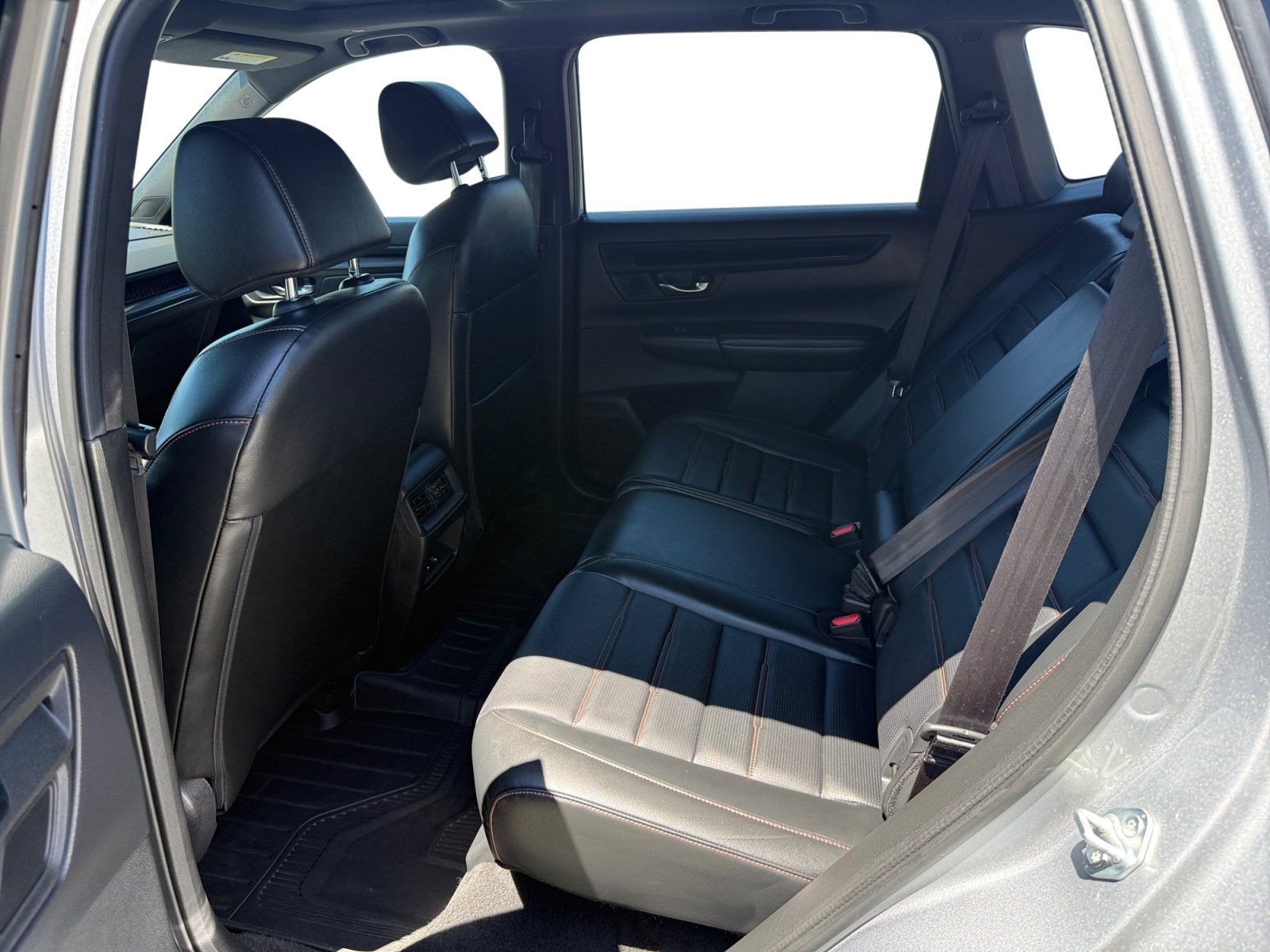 Used 2025 Solar Silver Metallic Honda Sport-L image 16