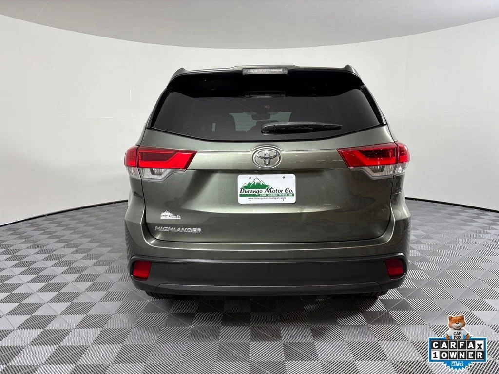 Used 2019 Green Toyota LE image 9