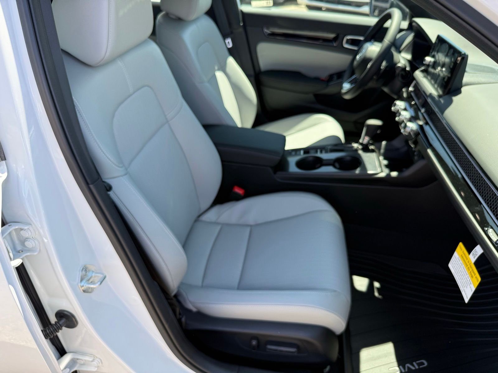 New 2026 Platinum White Pearl Honda Sport Touring image 33