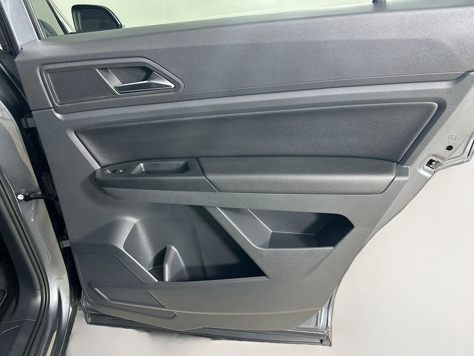 Used 2020 Gray Volkswagen  image 40