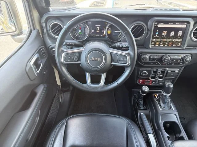 Used 2022 Beige Jeep Unlimited Rubicon 4x4 image 14
