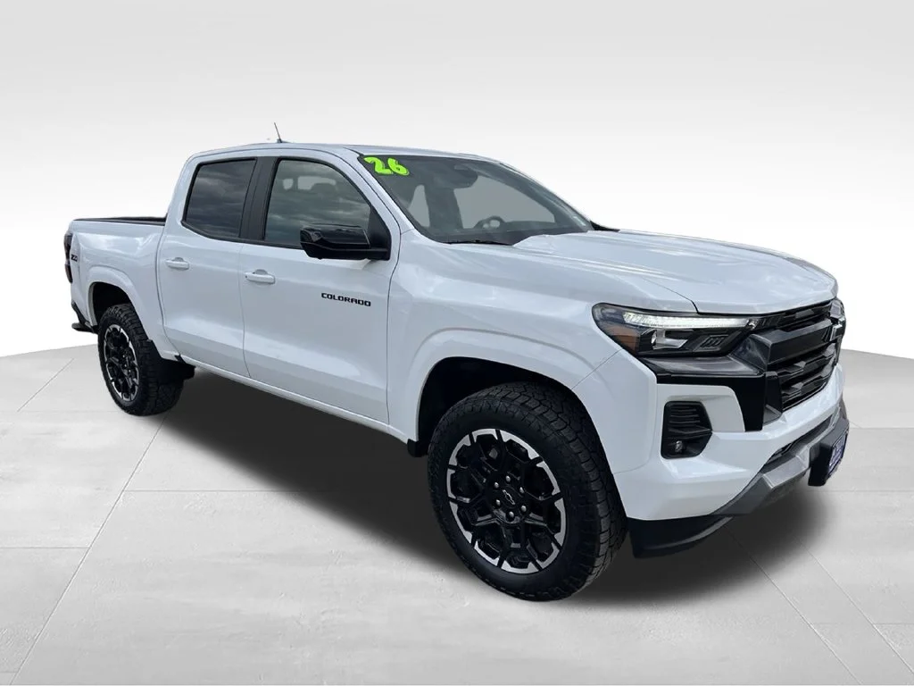 Used 2026 White Chevrolet Z71 image 3