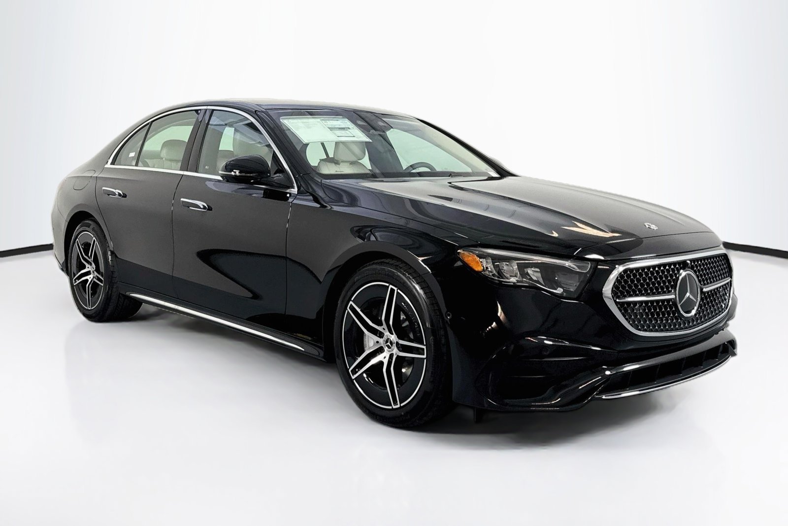 New 2027 Black Mercedes-Benz E 450 image 3