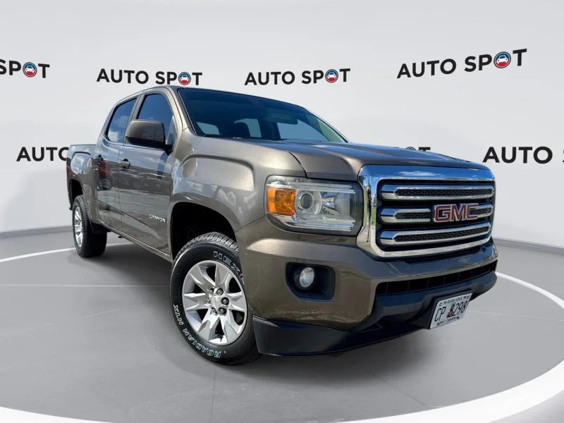 2016 GMC Canyon 2WD SLE Crew Cab Short Box's photo