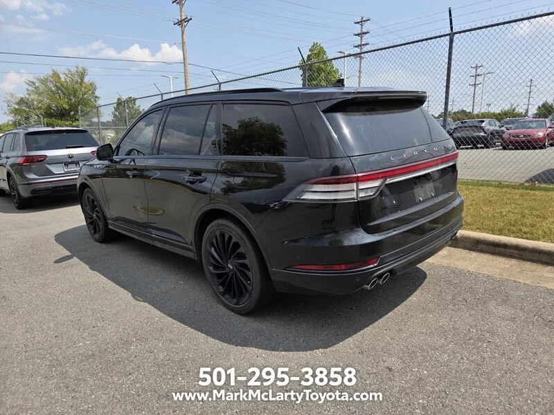Used 2023 Black Metallic LINCOLN RESERVE image 3