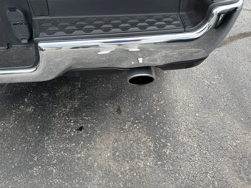 Used 2022 Black Ram Laramie image 7