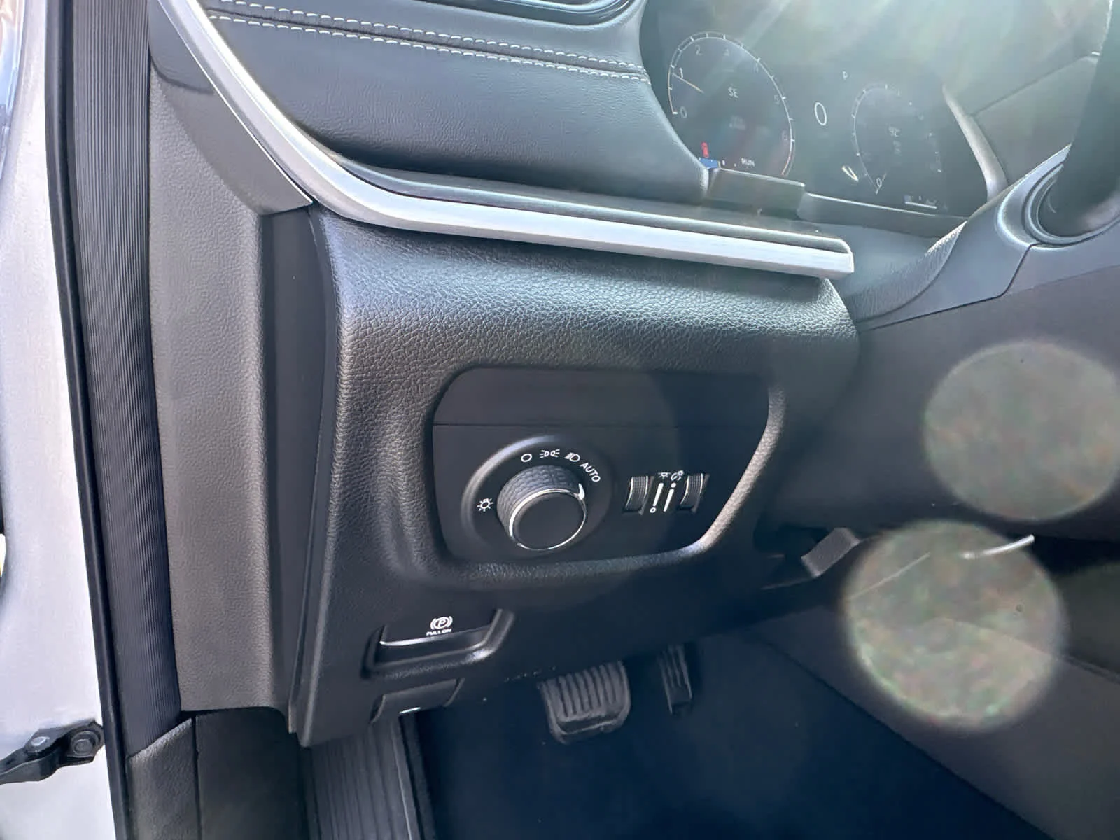New 2026 Silver Zynith Jeep Laredo Altitude image 20