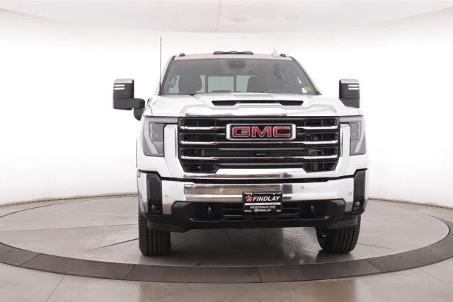 Used 2025 White GMC SLT image 14