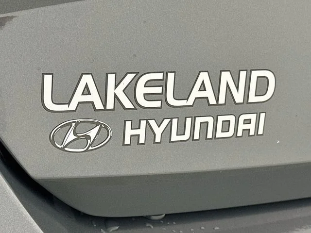 New 2026 Hyundai ELANTRA SE