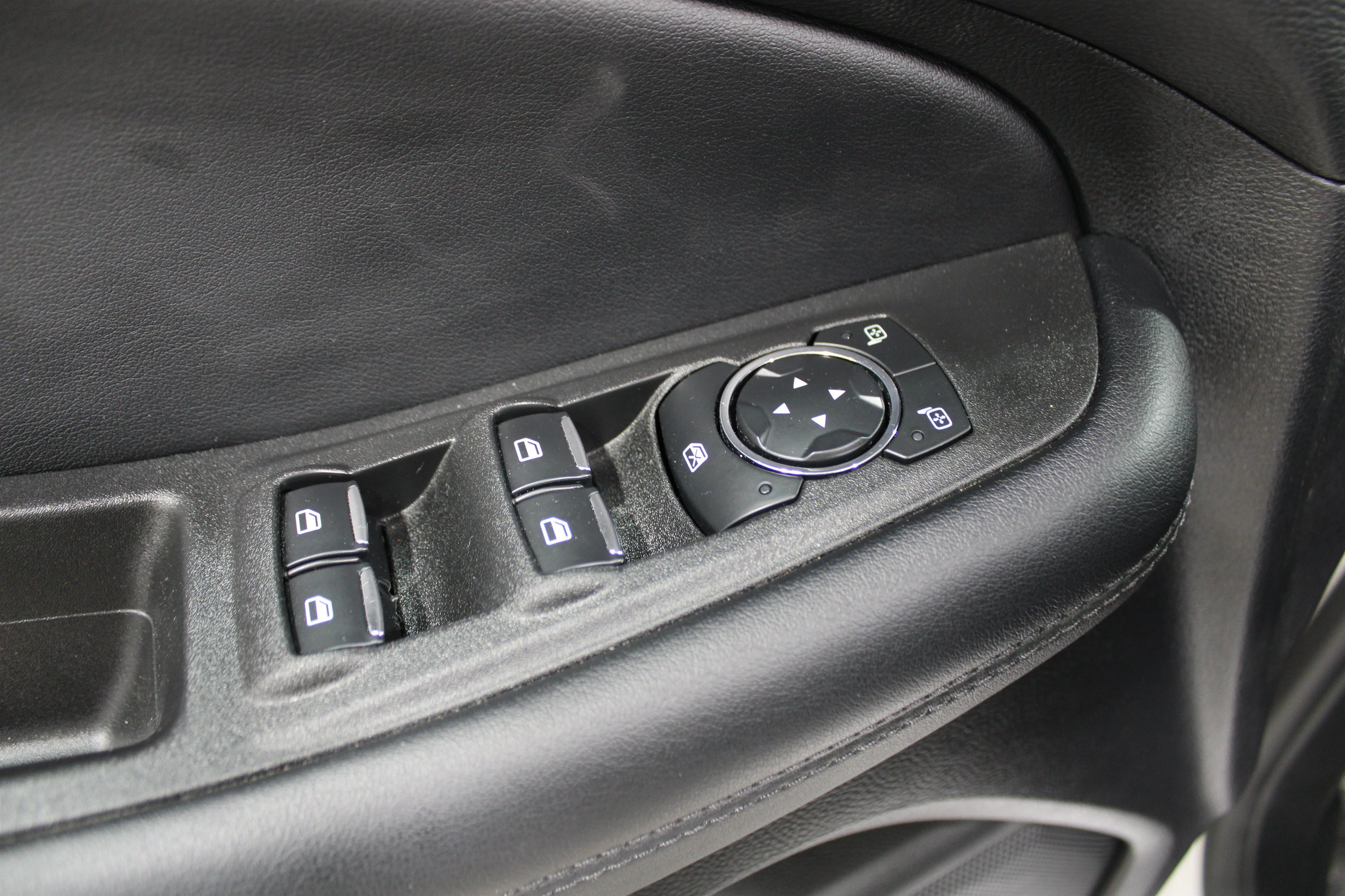 2024 Ford Edge SEL - Photo 7