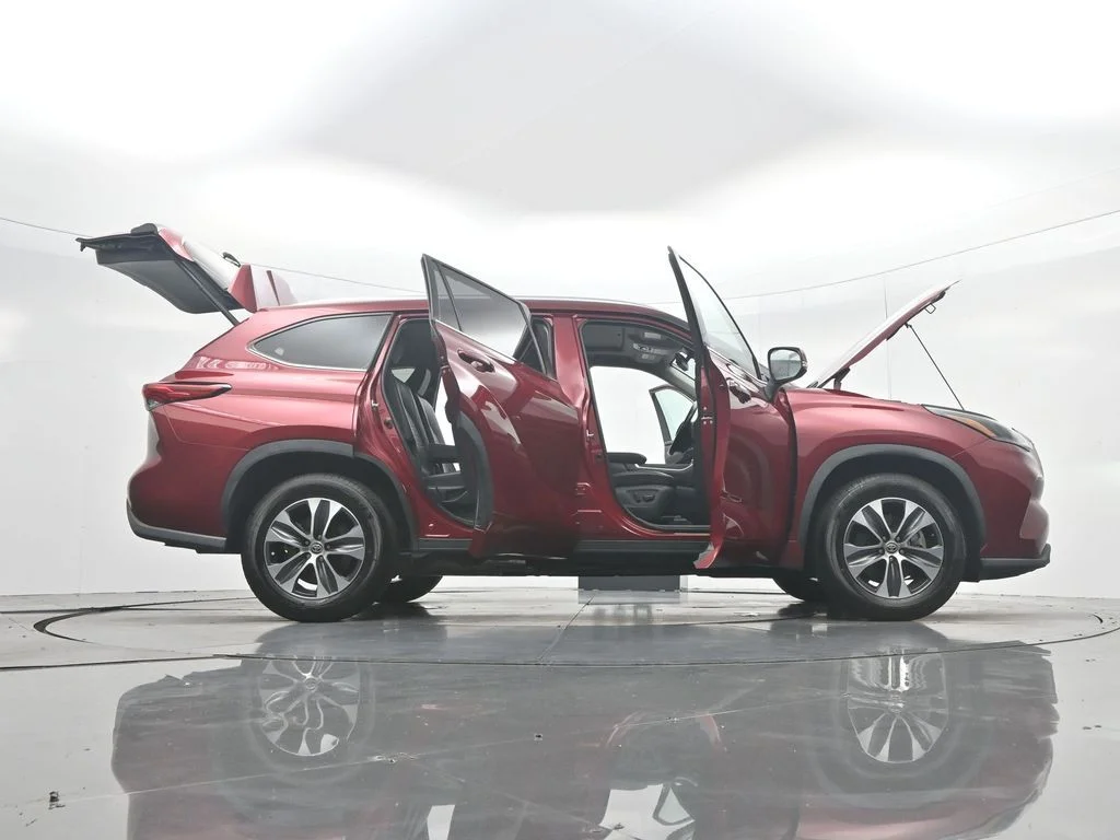Certified Used 2021 Ruby Flare Pearl Toyota XLE image 52