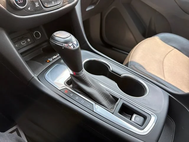 Used 2019 CAJUN RED TINTCOAT Chevrolet Premier image 26