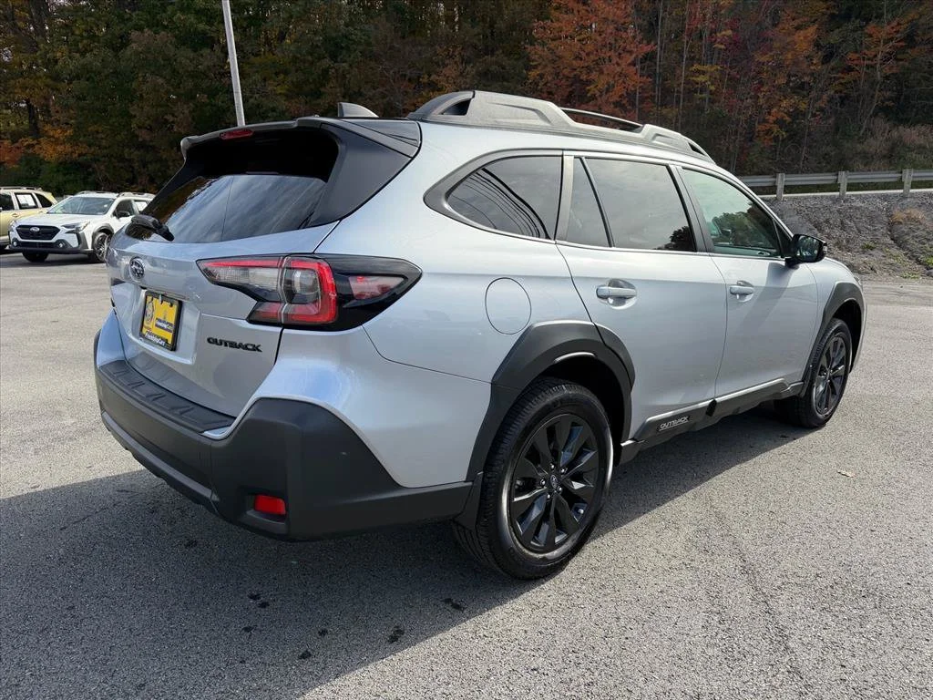 Used 2023 Silver Subaru Onyx Edition image 13