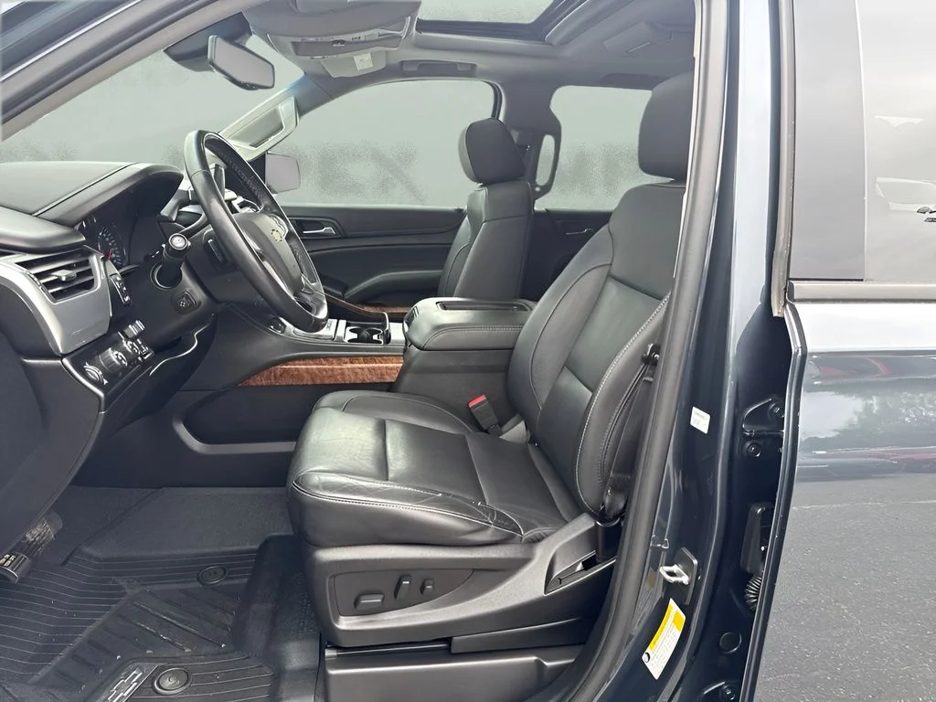 Used 2020 Gray Chevrolet RST image 9