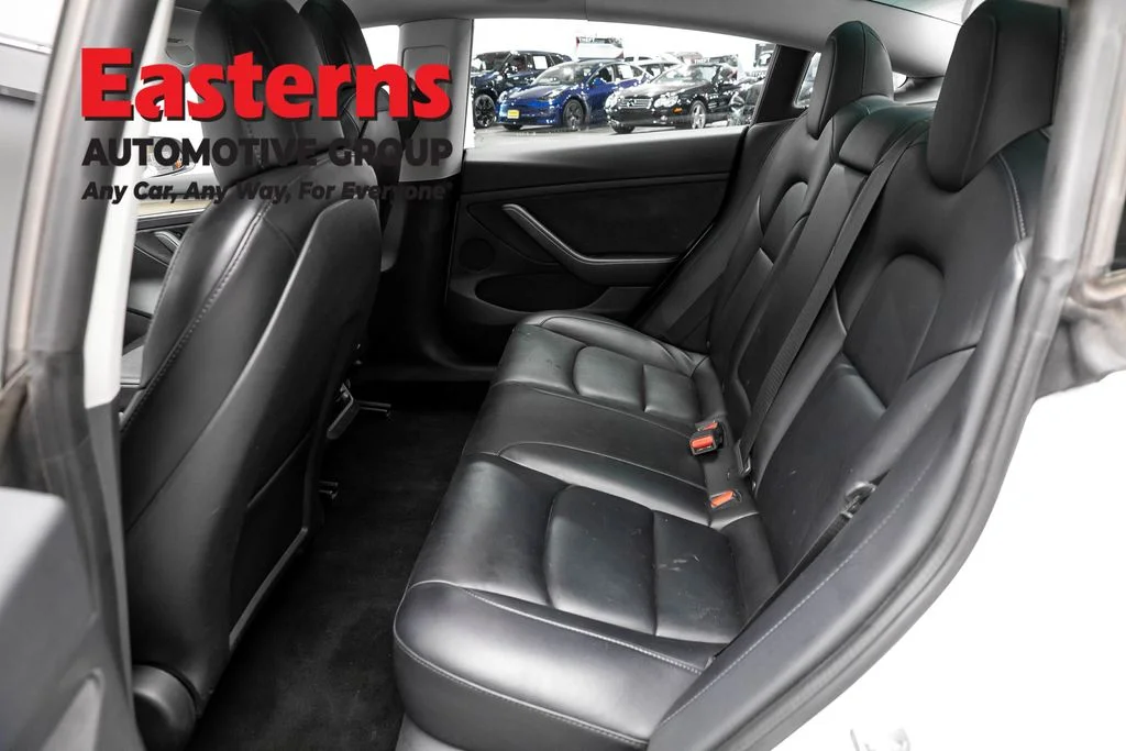 Used 2022 White Tesla Long Range image 16