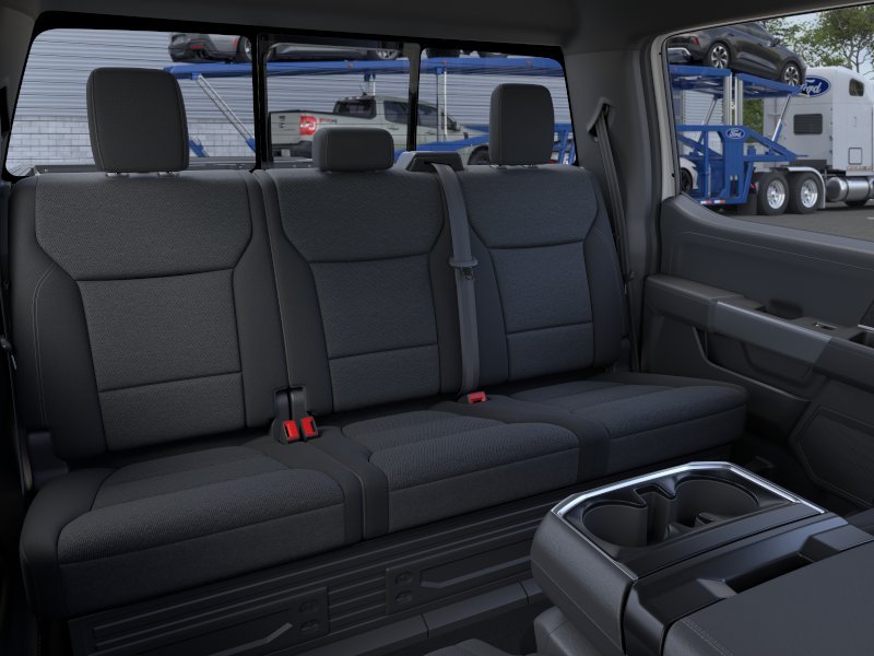 New 2026 Oxford White Ford XLT image 11