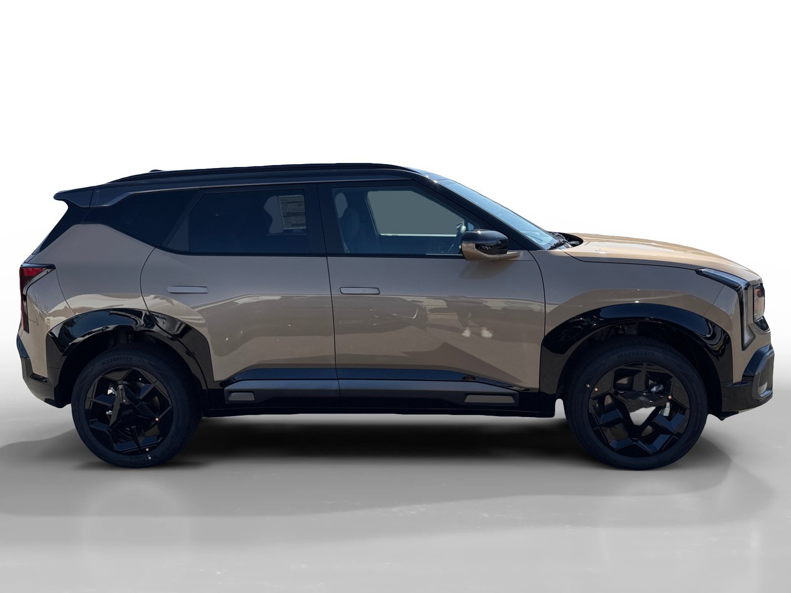 New 2027 Terrain Brown / Black Roof Kia X-Line S image 6