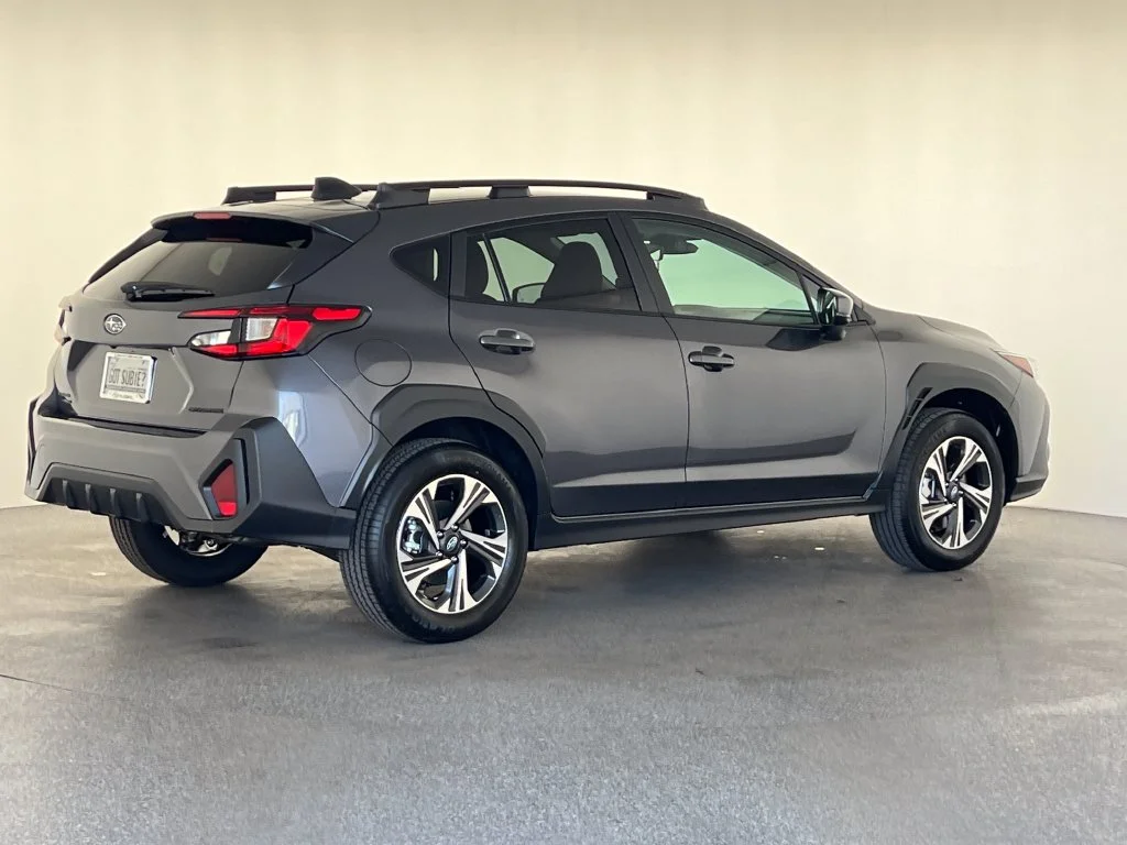 New 2026 MAGNETITE GRAY PEARL Subaru Premium image 4