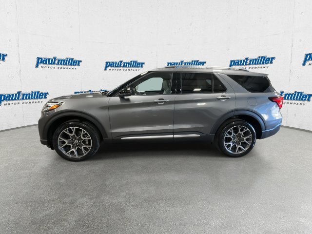 New 2027 Carbonized Gray Metallic Ford Platinum™ image 6