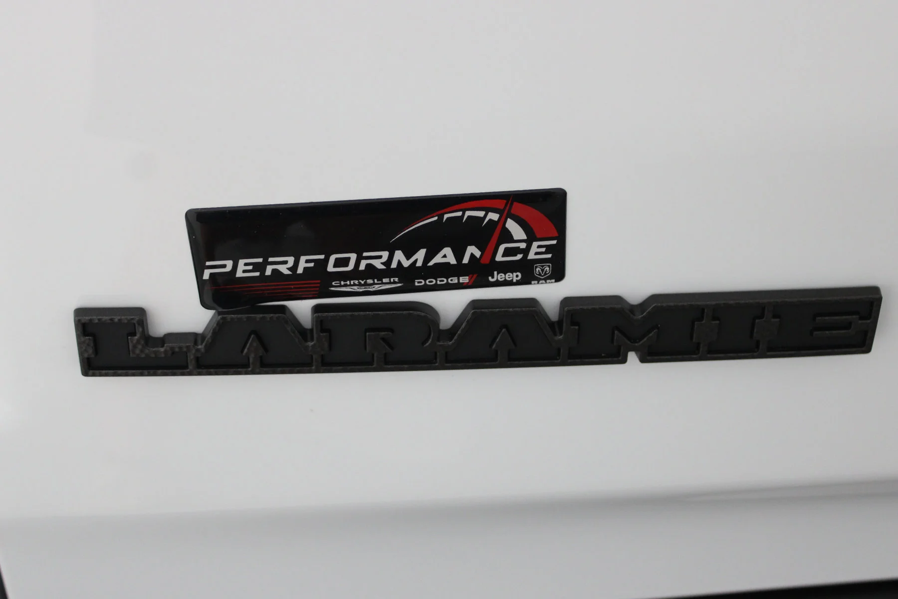 New 2026 Bright White Clear-Coat Exterior Paint RAM Laramie 4x4 Crew Cab image 19