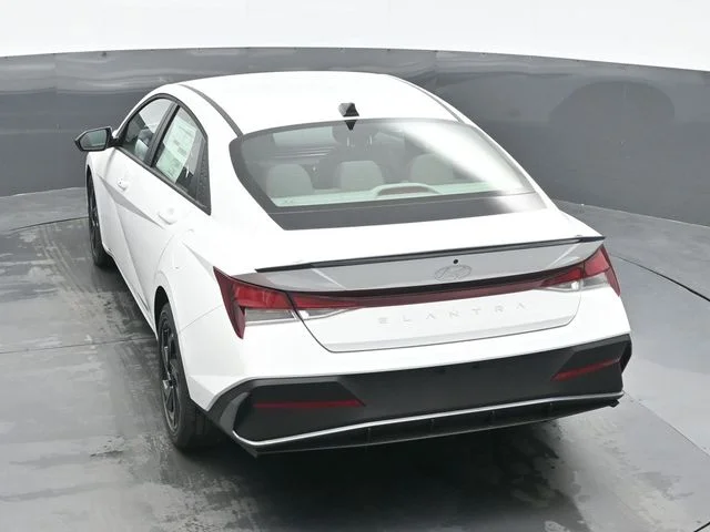 New 2026 White Hyundai SEL Sport image 10