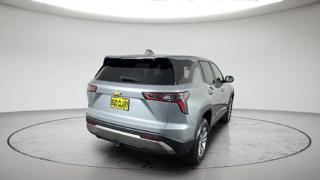 Used 2025 Gray Chevrolet LT image 8