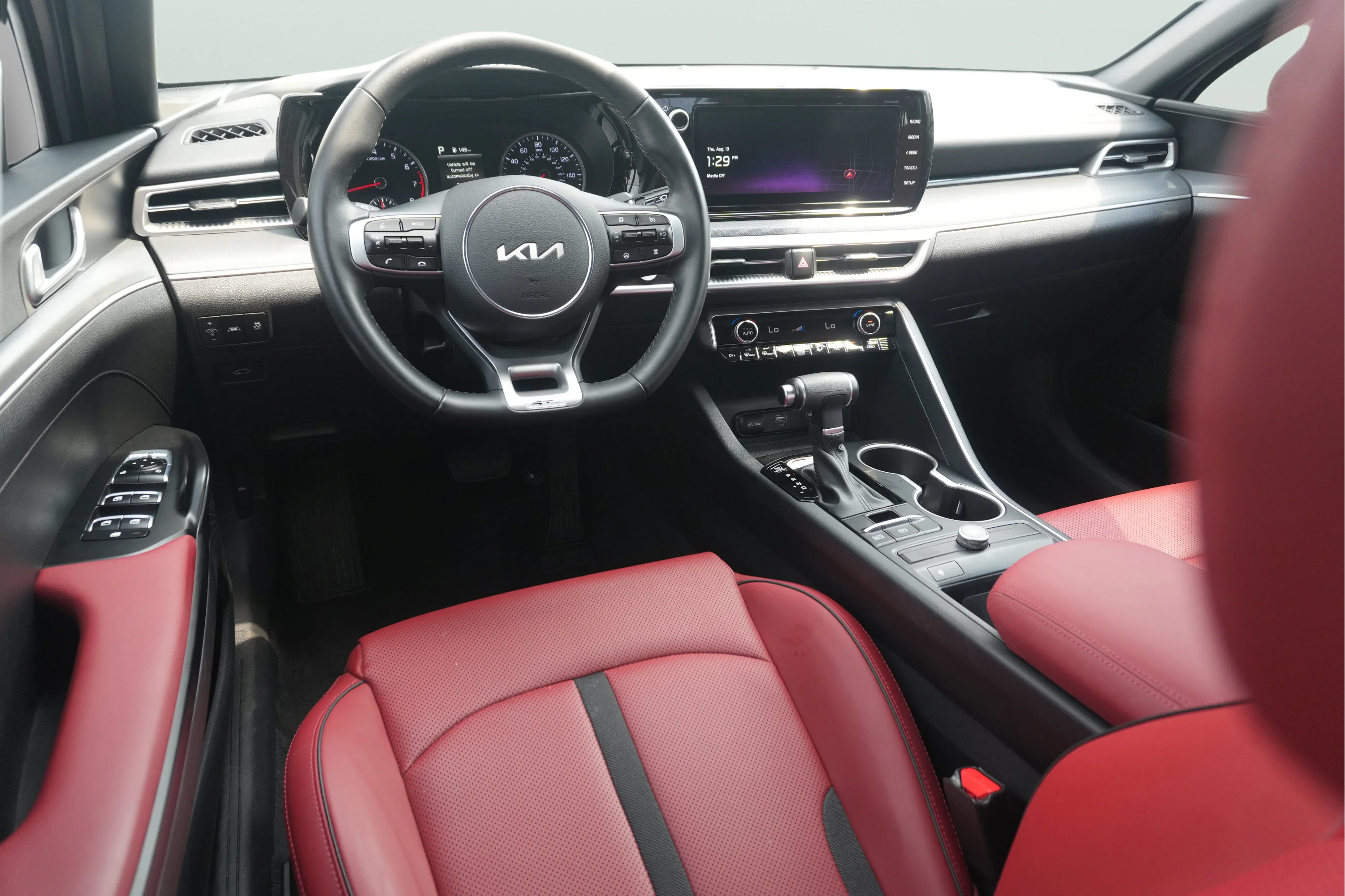 Used 2023 Wolf Gray Kia GT-Line image 17