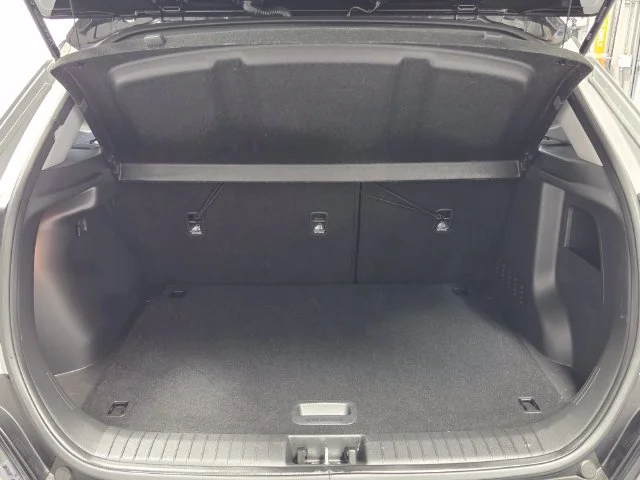 Used 2021 Silver Hyundai SEL Plus image 11