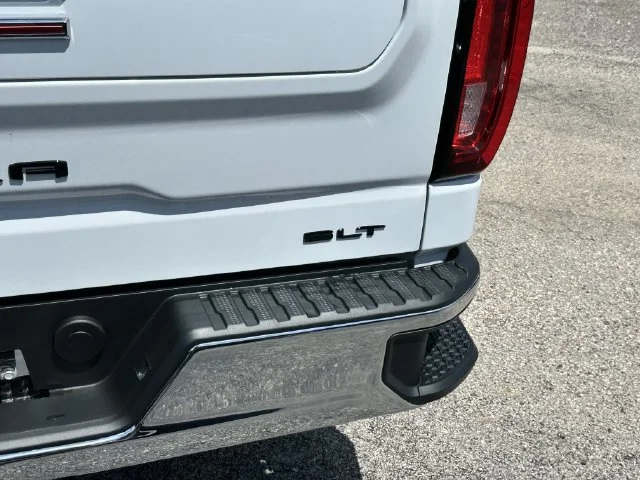 New 2026 Glacier White Tricoat GMC SLT image 8