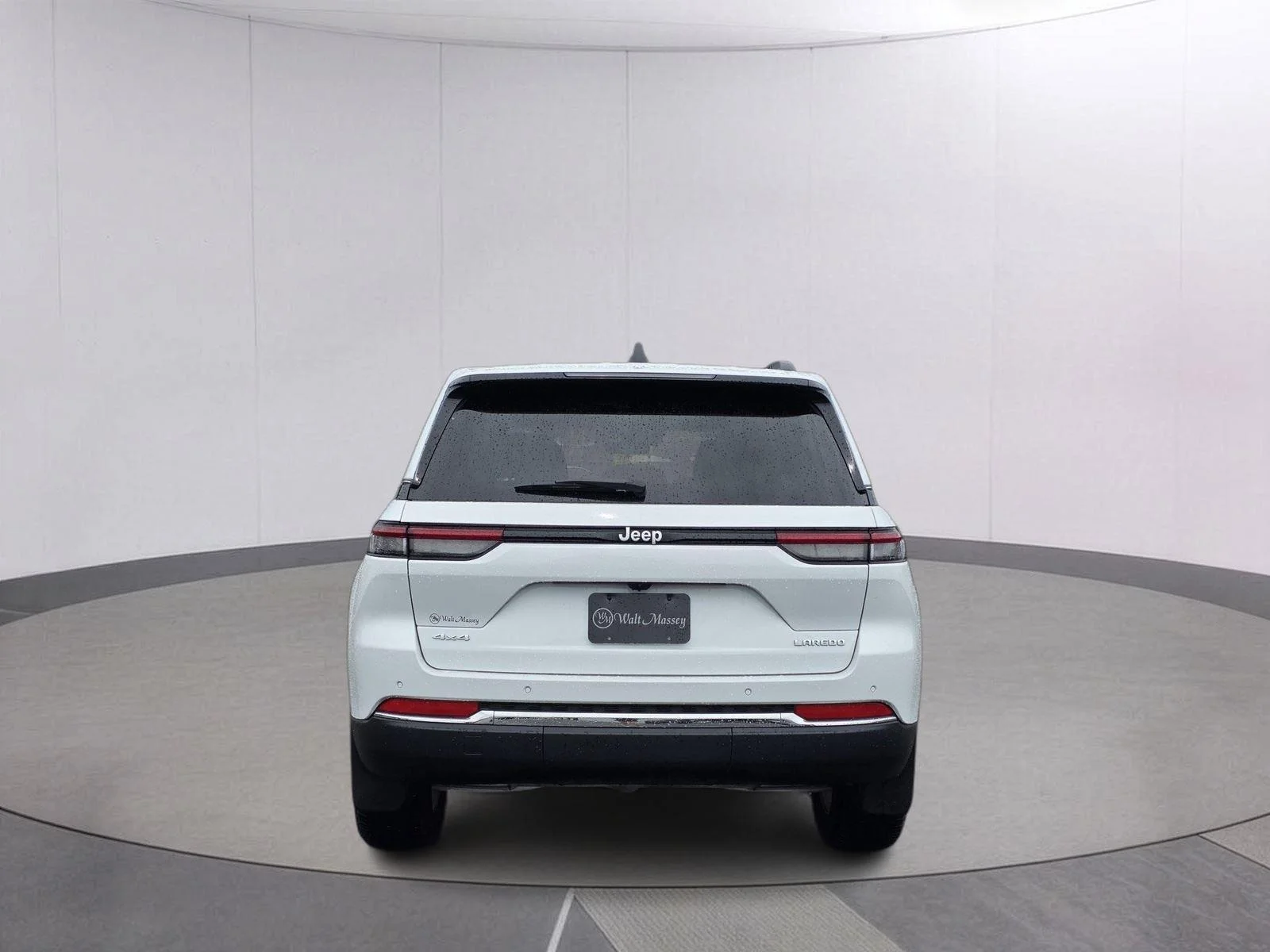 Used 2025 Bright White Clearcoat Jeep Laredo X image 7