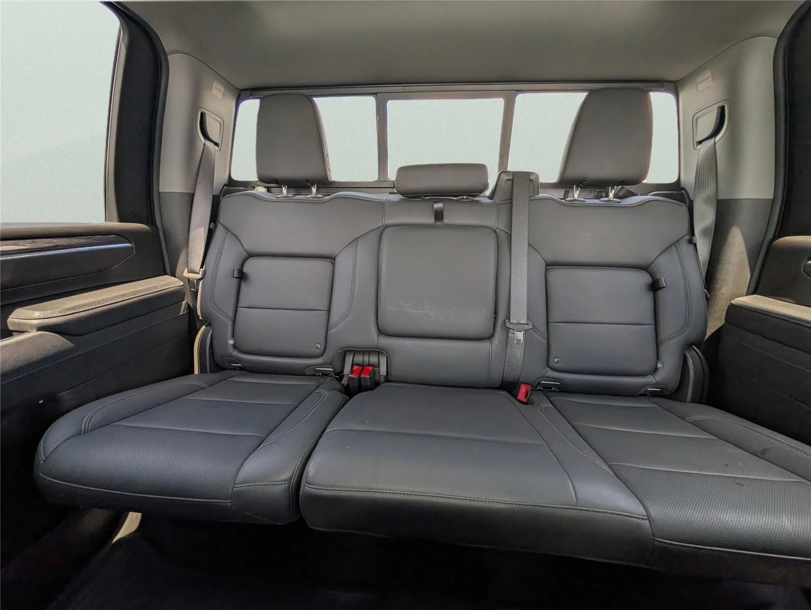 Used 2025 Sterling Gray Metallic Chevrolet LTZ image 13
