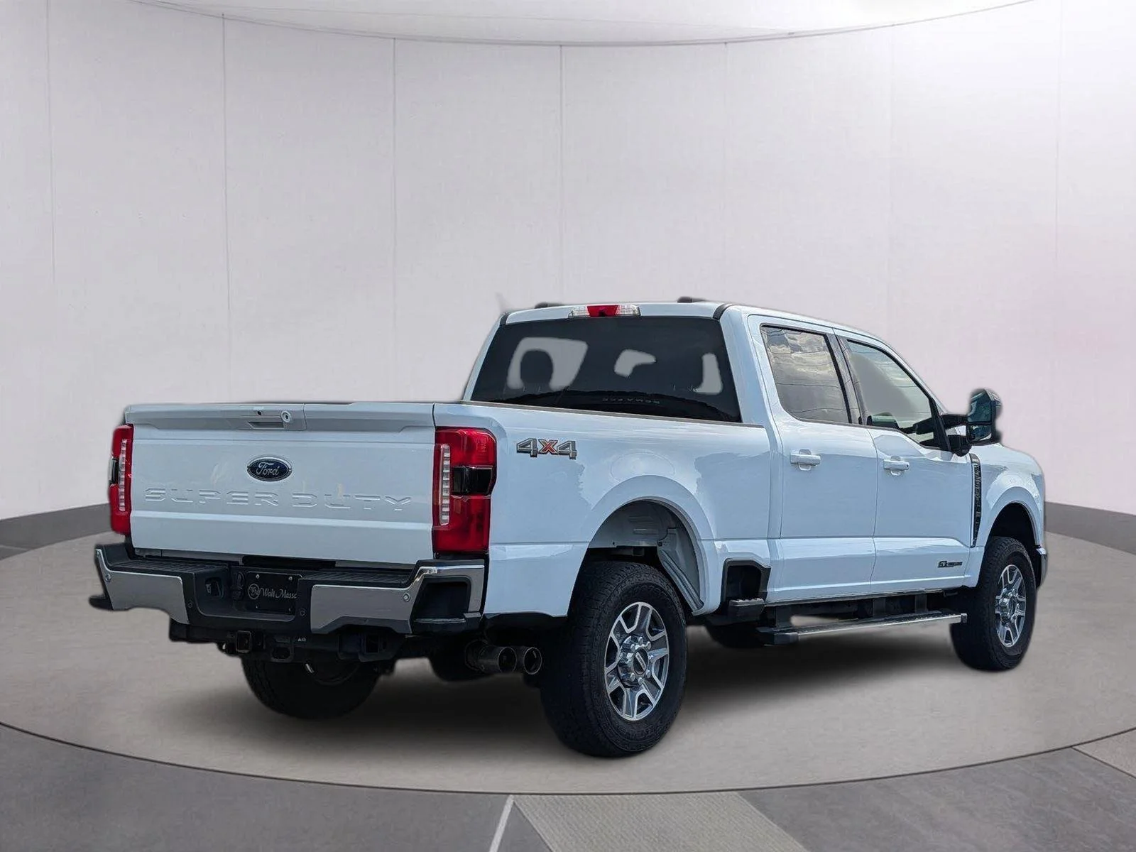 Used 2026 Oxford White Ford Lariat image 6