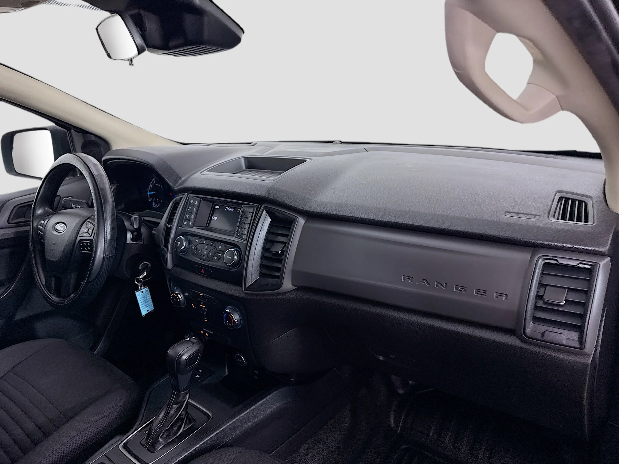 Used 2020 Black Ford XL image 29