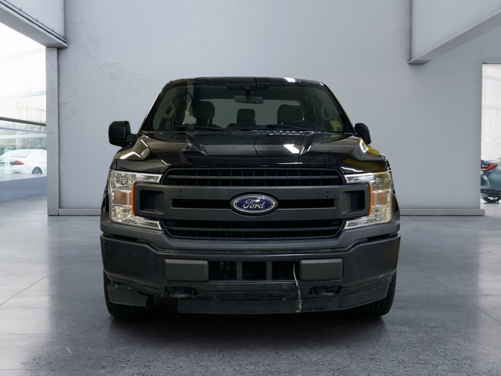 Used 2019 Agate Black Ford XL image 2