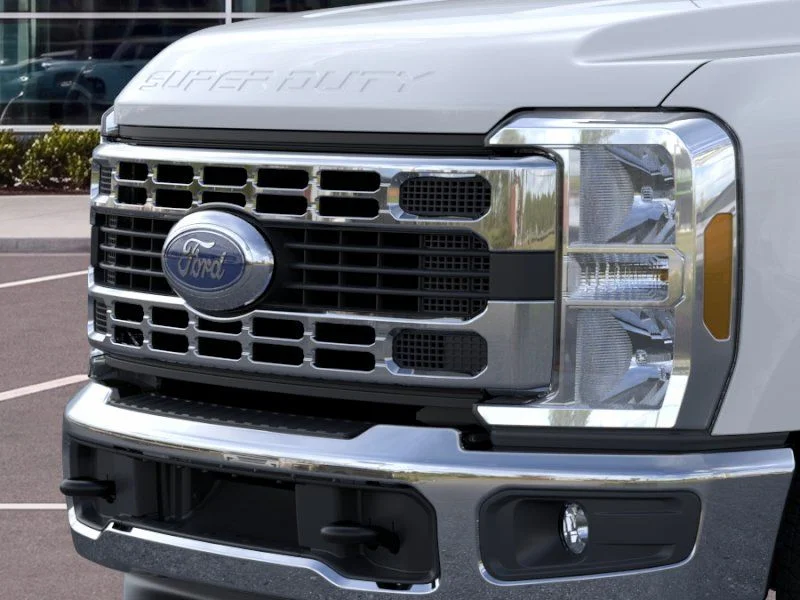 New 2026 Oxford White Ford XL image 17