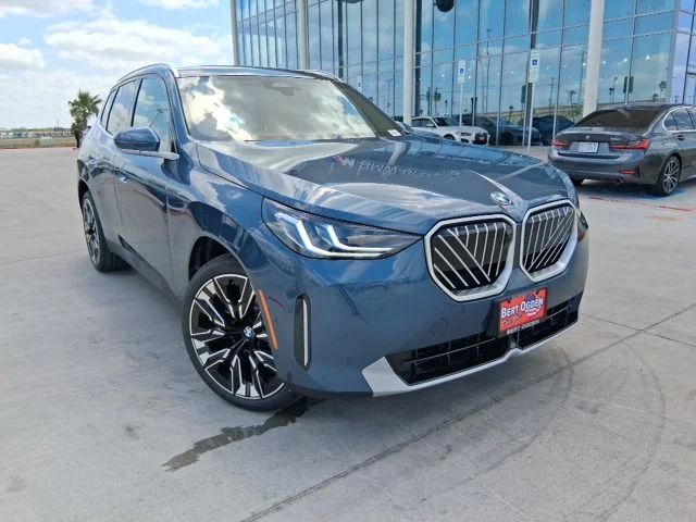 2026 BMW X3 30 XDRIVE's photo