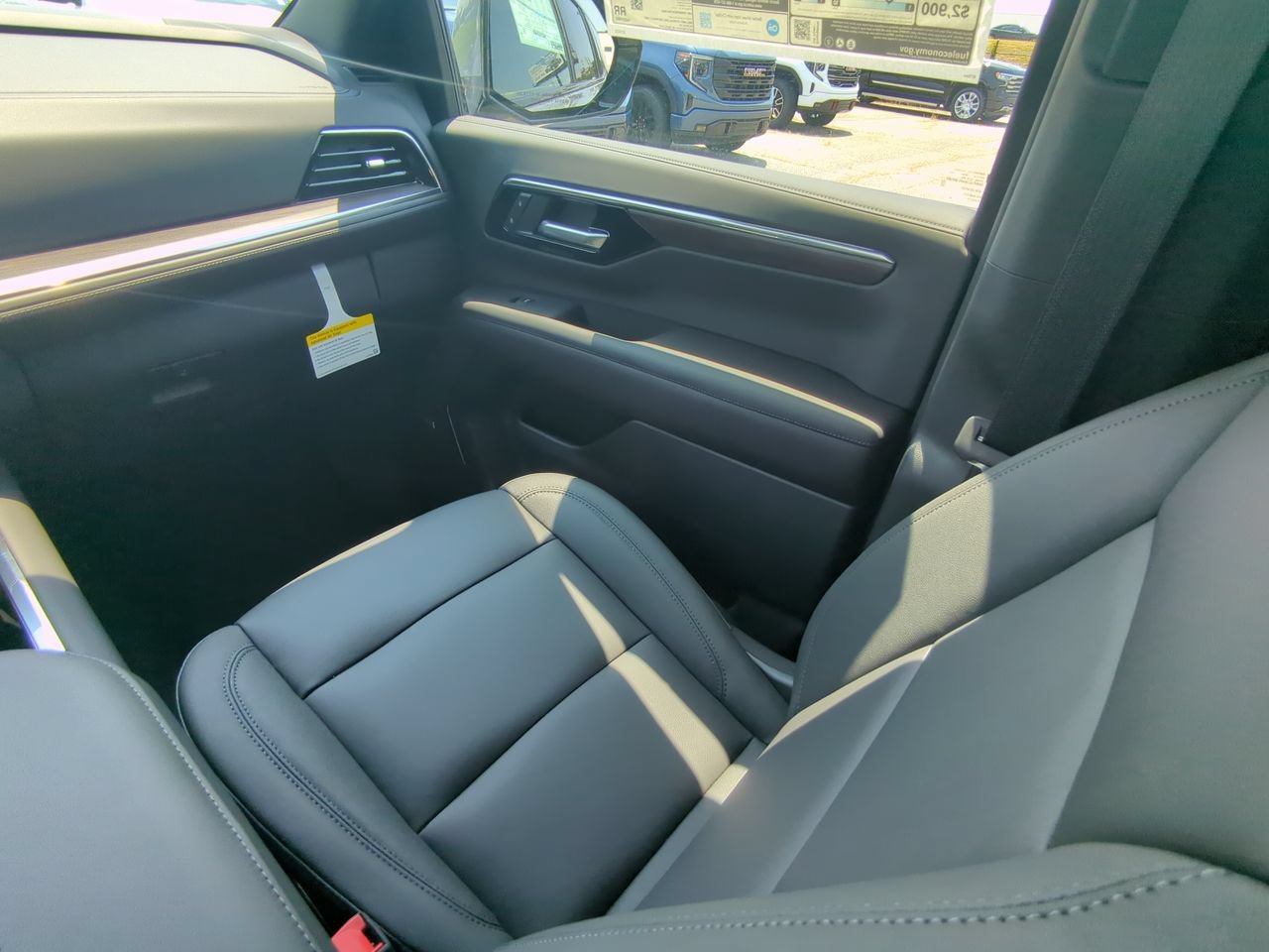 2026 Chevrolet Tahoe Z71 - Photo 16