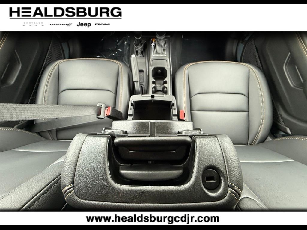 2026 Jeep Wrangler 4-Door Sahara - Photo 24