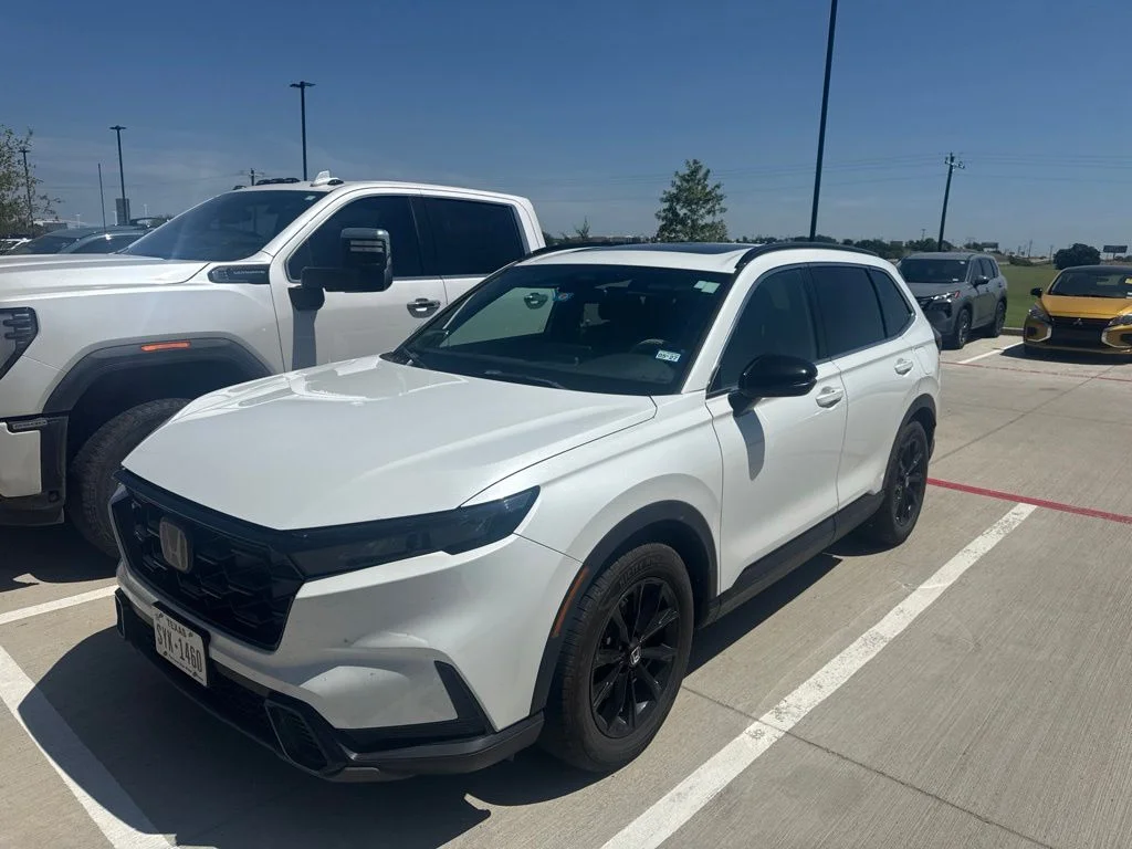 Used 2023  Honda Sport image 1