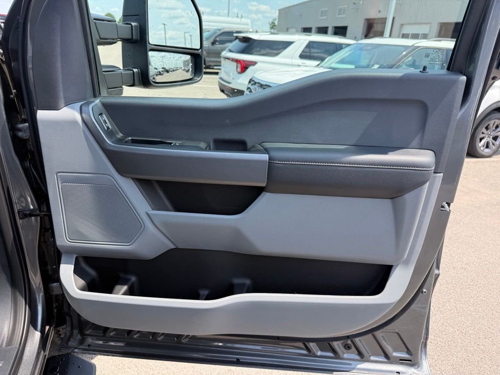New 2026 Carbonized Gray Metallic Ford F-250® XL image 17